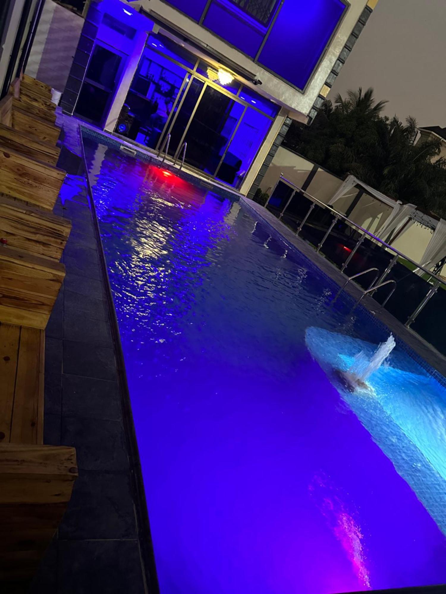 Northwold Hotel Sotuom ภายนอก รูปภาพ