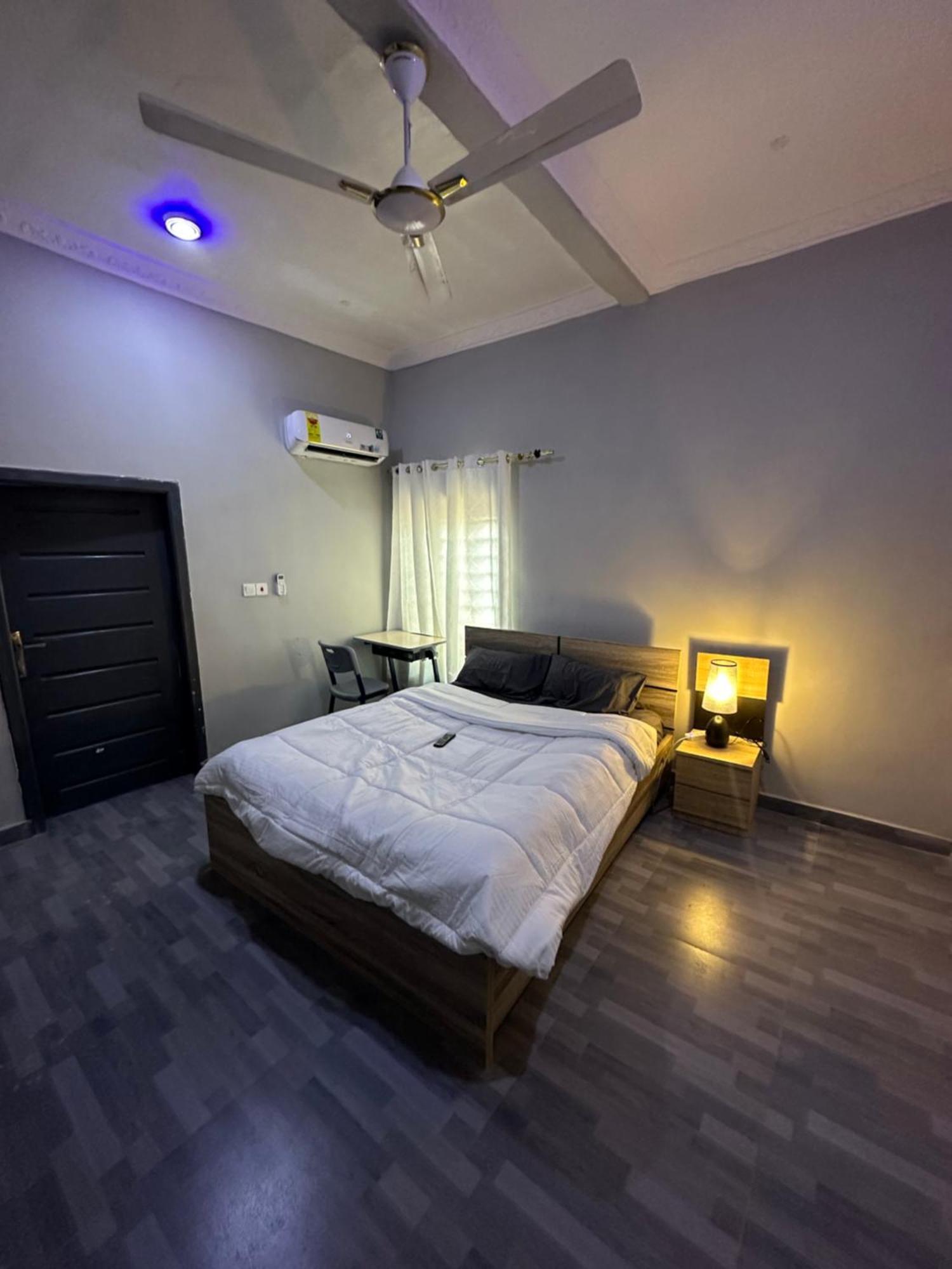 Northwold Hotel Sotuom ภายนอก รูปภาพ